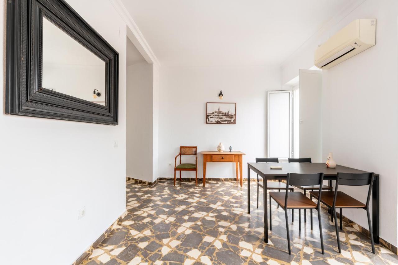 Aoa Conde De Ibarra Apartment Sevilla Exterior foto